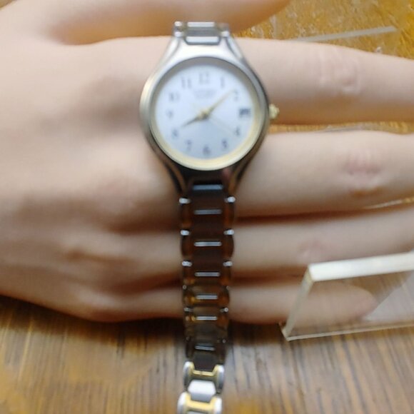 Citizen Quartz Bracelet Watch Two Tone Stainless Steel Band White Date Dial main image 7